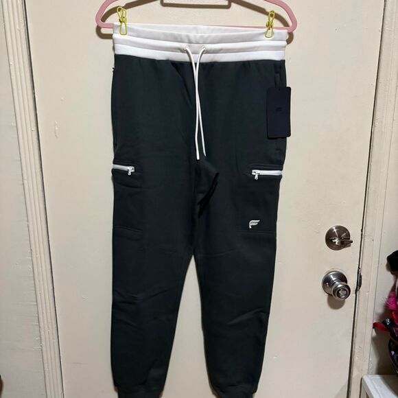 Fabletics Pants - Fabletics Cargo Joggers size: small